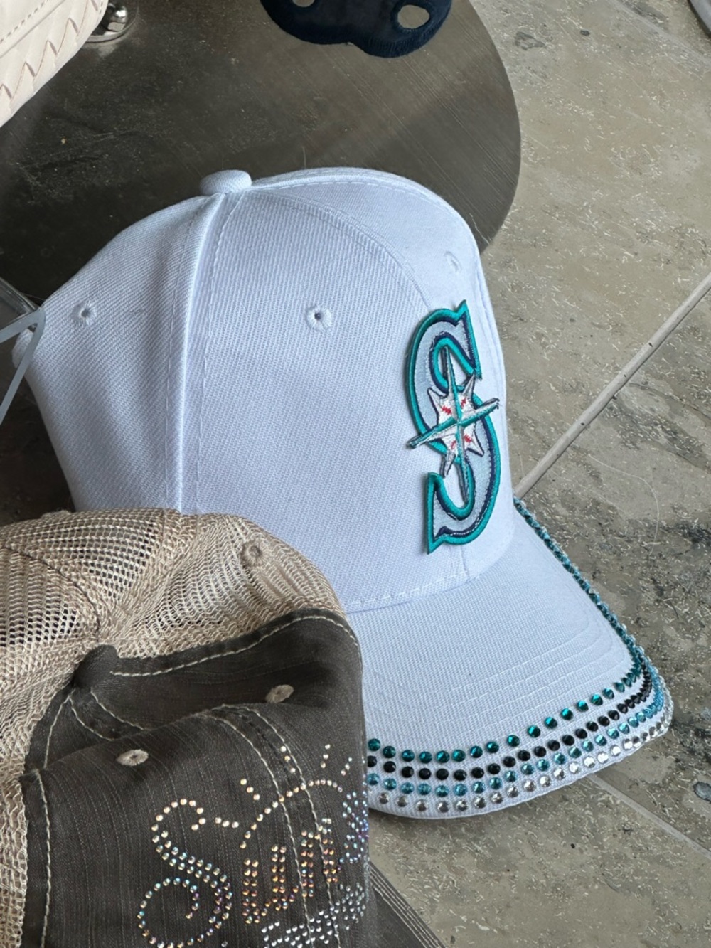 Mariners White Baseball Cap with Logo and Swarovski Rhinestone Trim.